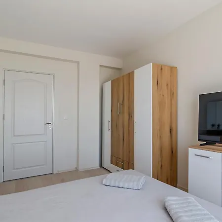 New Vinnie View Apartament *